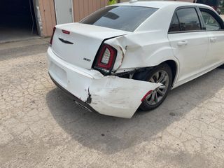 2021 Chrysler 300 Touring L - Exterior Rear Right Corner Image